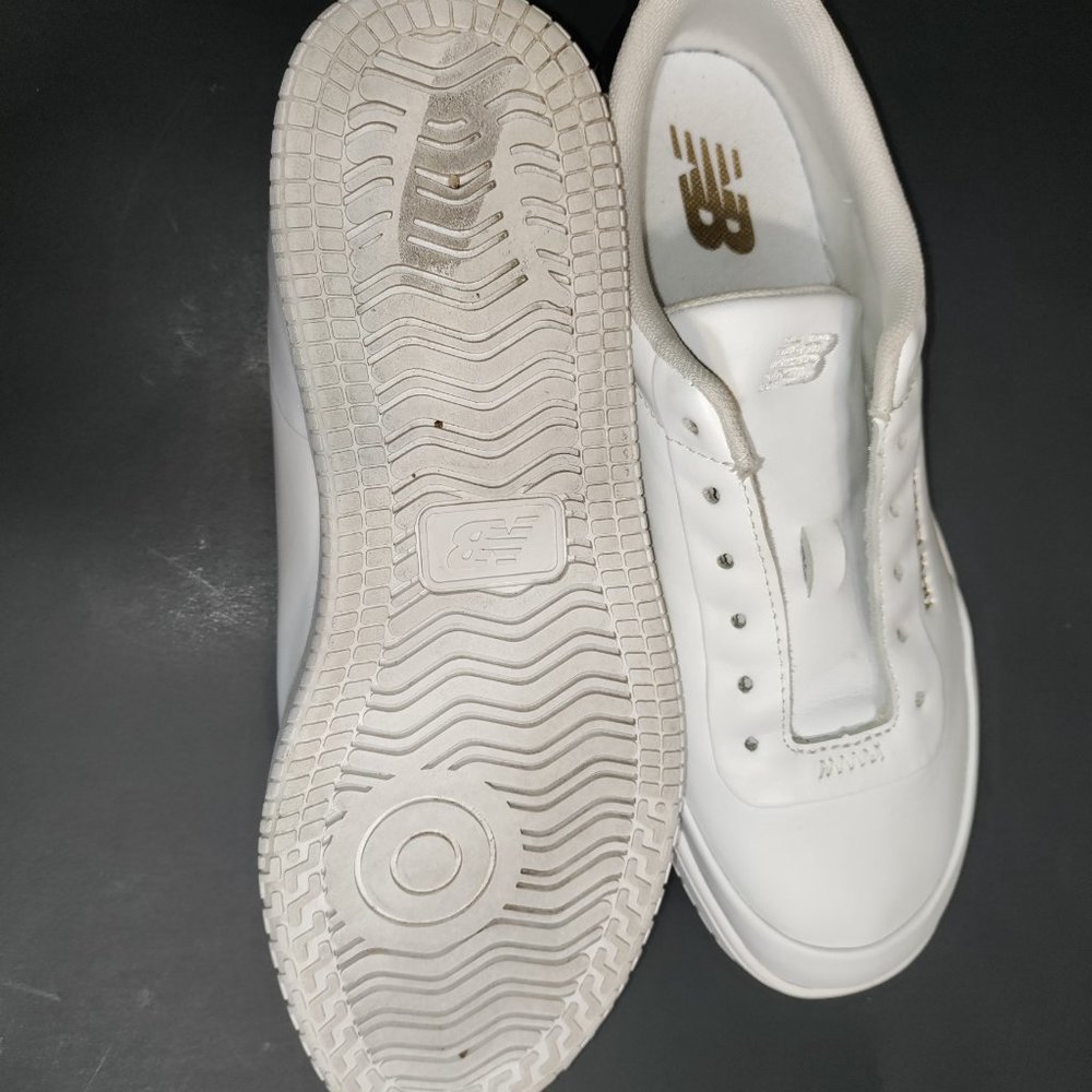 New Balance - Almost Brand New Sneakers - Picture 5 of 8